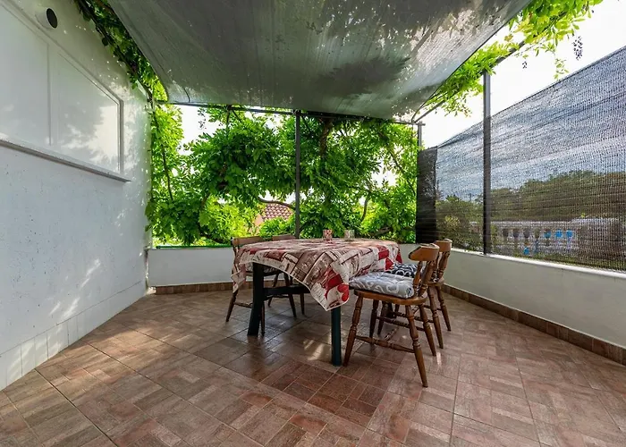Josip Brusic Apartment Gabonjin