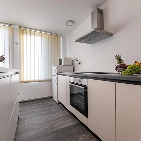 Josip Brusic * Gabonjin